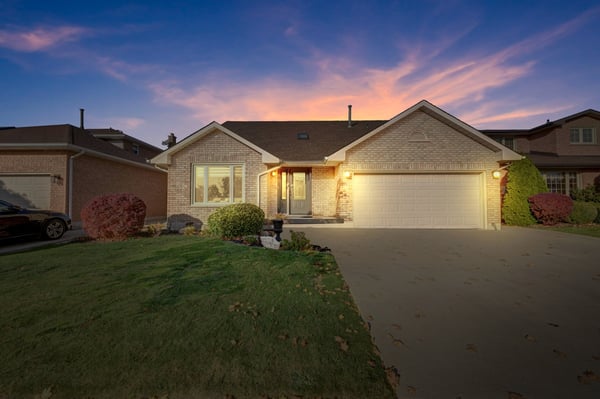 29 Napoleon Dr, Stoney Creek, ON