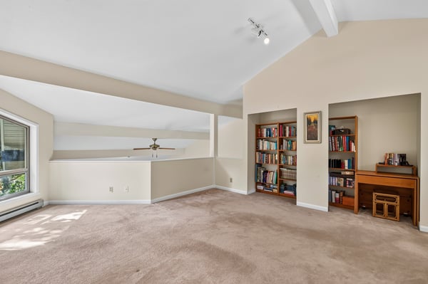6 - 909 Carolwood Drive, Victoria, BC