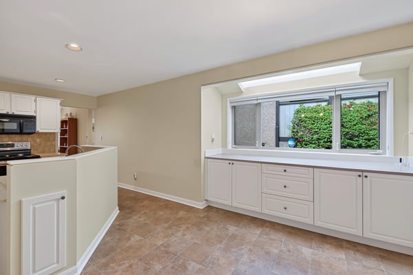 6 - 909 Carolwood Drive, Victoria, BC