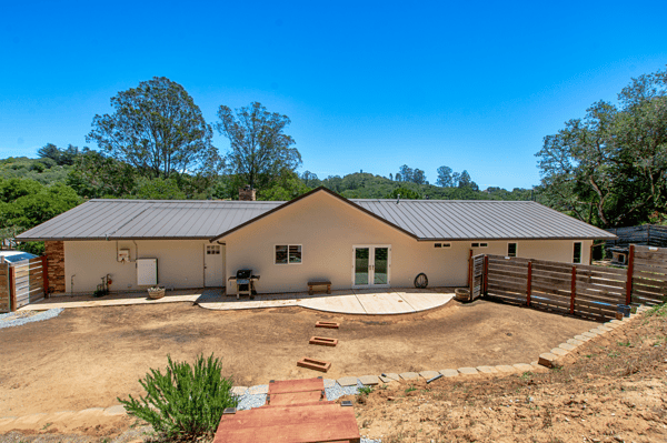 425 Echo Valley Rd, Salinas, CA