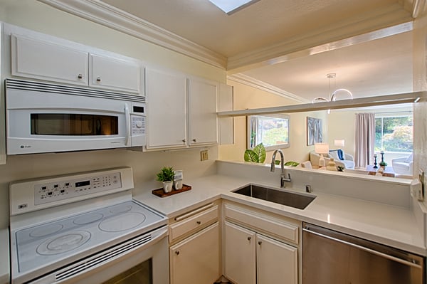 2140 Santa Cruz Ave, B106, Menlo Park, CA