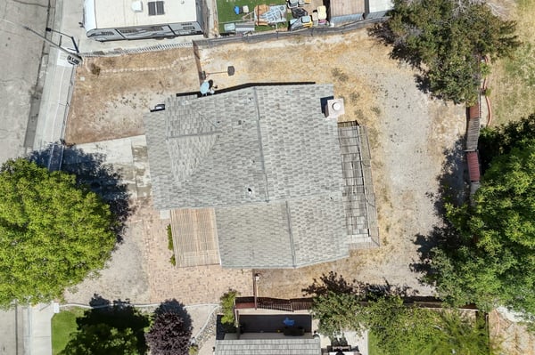 2614 W Newgrove St, Lancaster, CA
