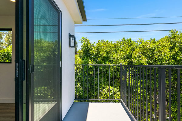 5954 Simpson Avenue, Valley Village, CA