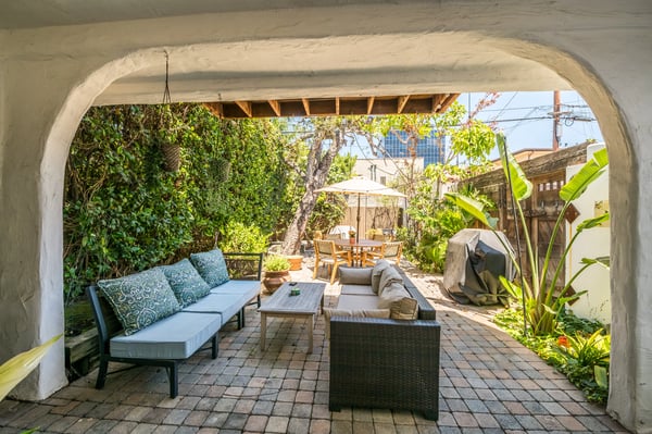 8447 - 8449 4th Street, Los Angeles, CA