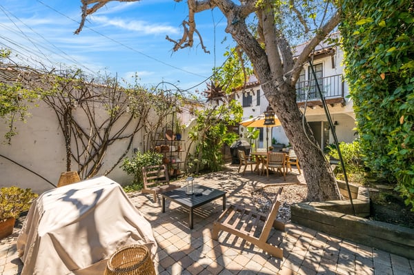 8447 - 8449 4th Street, Los Angeles, CA