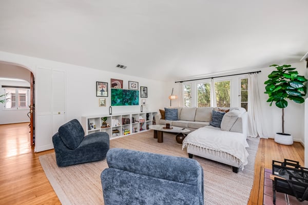 8447 - 8449 4th Street, Los Angeles, CA
