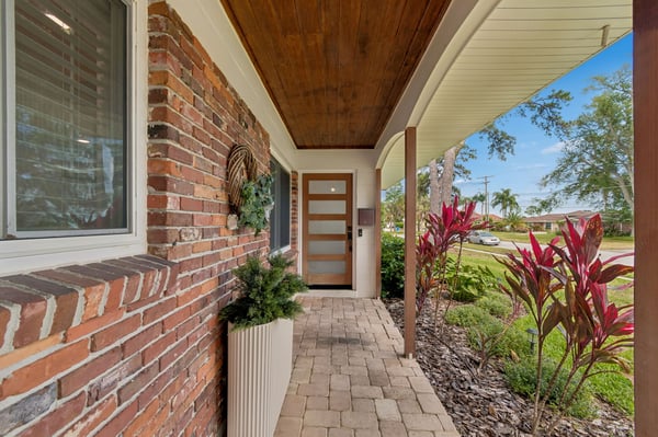 10916 Carrollwood Dr, Tampa, FL