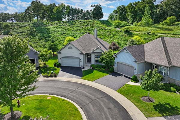 120 Lake Vista Ct., Fontana, WI