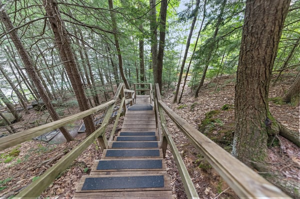 33 Indian Point Road, Hebron, NH