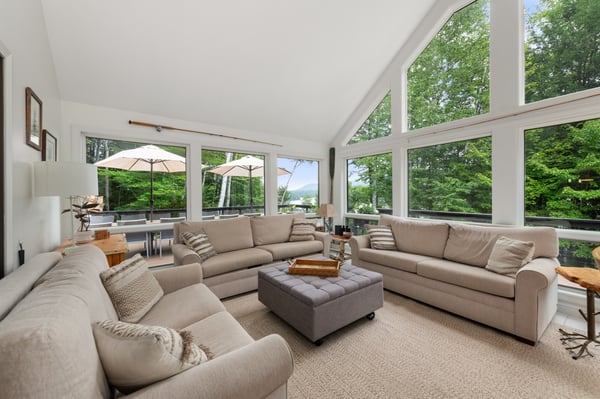 33 Indian Point Road, Hebron, NH