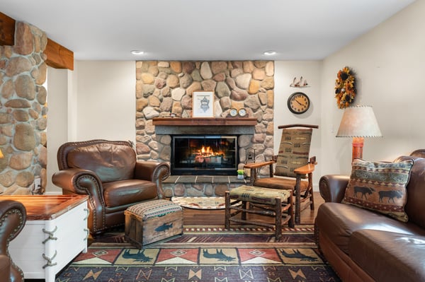 33 Indian Point Road, Hebron, NH