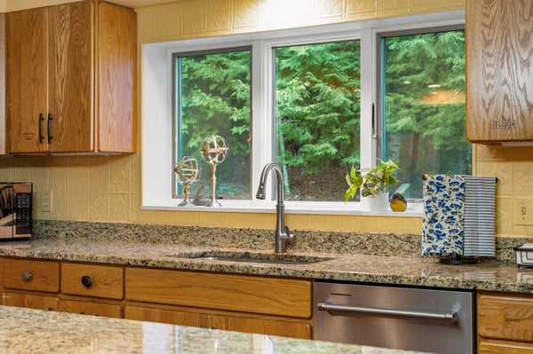 33 Indian Point Road, Hebron, NH