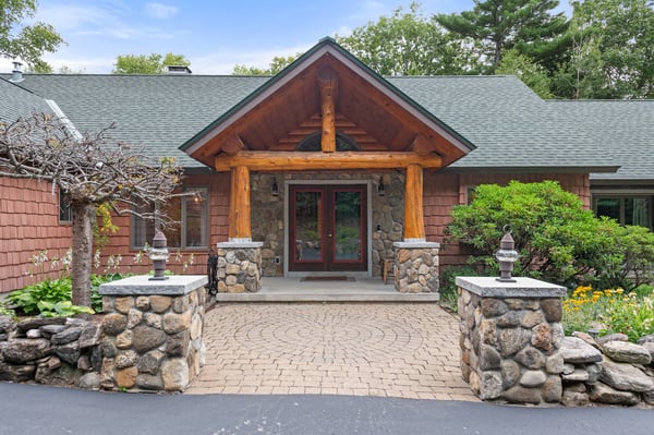 33 Indian Point Road, Hebron, NH