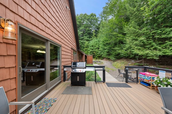 33 Indian Point Road, Hebron, NH