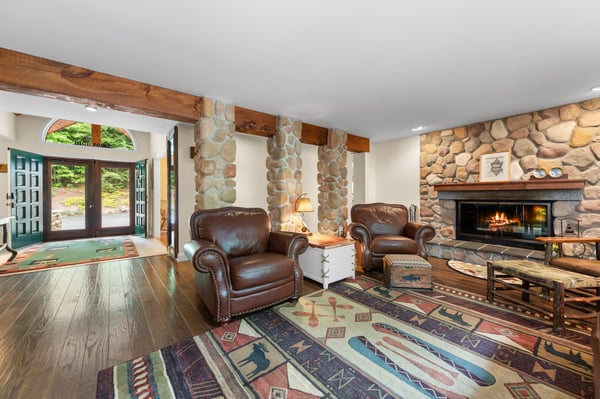 33 Indian Point Road, Hebron, NH