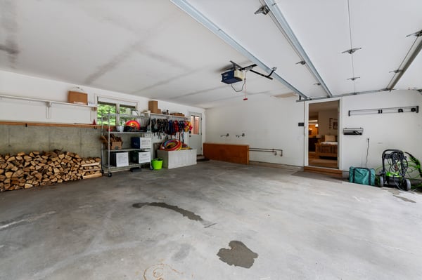 33 Indian Point Road, Hebron, NH