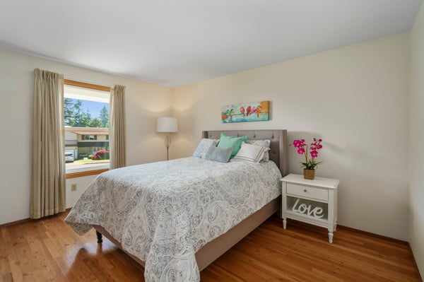 11814 NE 138th St, Kirkland, WA