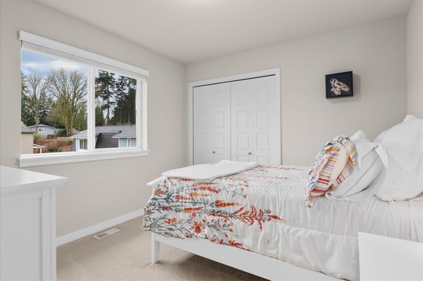 715 153rd St SW, Lynnwood, WA