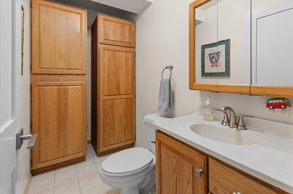 17013 NE 18th St, Bellevue, WA