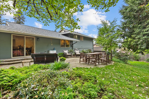 17013 NE 18th St, Bellevue, WA