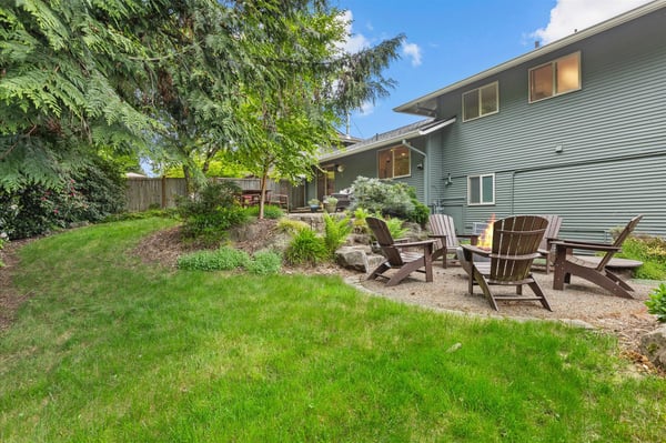 17013 NE 18th St, Bellevue, WA