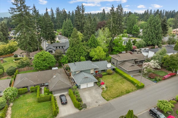 17013 NE 18th St, Bellevue, WA