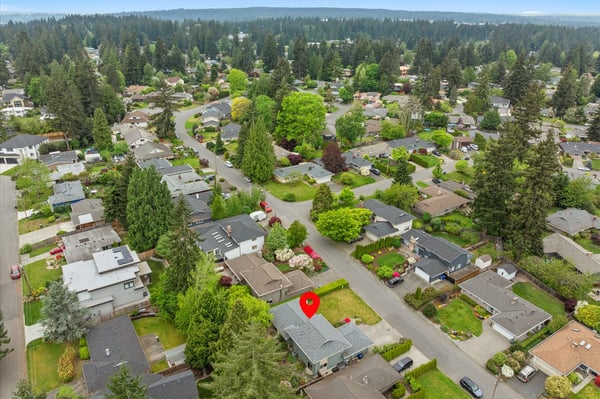 17013 NE 18th St, Bellevue, WA