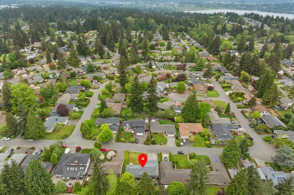 17013 NE 18th St, Bellevue, WA