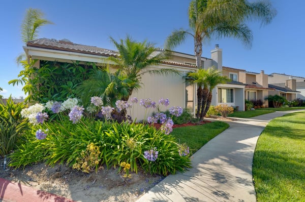 2 Windjammer Ct, Long Beach, CA