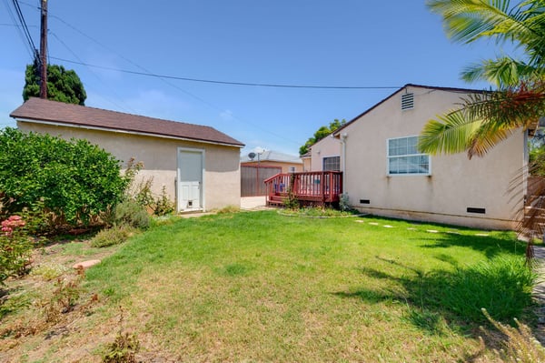 2549 Bomberry St, Lakewood, CA
