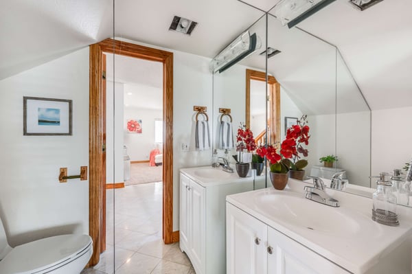 3304 Lewis Ave, Signal Hill, CA