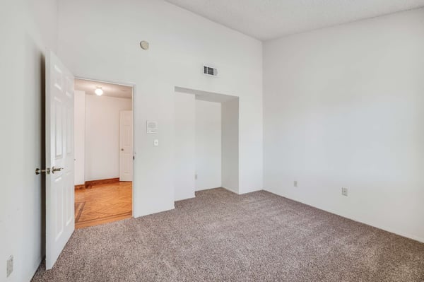 3304 Lewis Ave, Signal Hill, CA