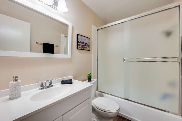 12200 Montecito Rd, H-101, Seal Beach, CA