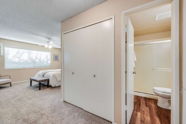 12200 Montecito Rd, H-101, Seal Beach, CA