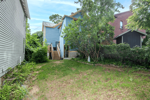 17 Van Dam St, Saratoga Springs, NY