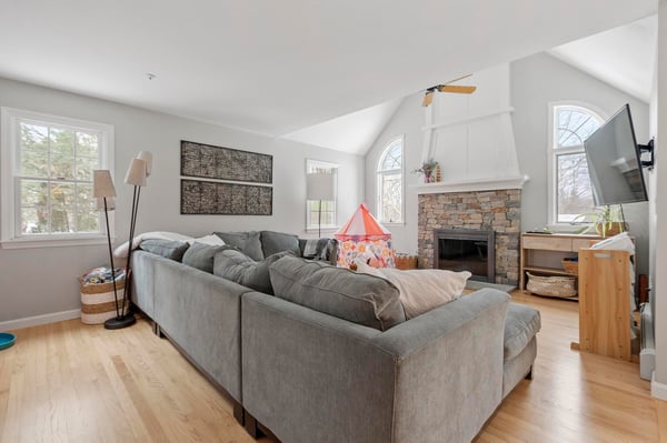 99 Flagler Drive, Holden, MA