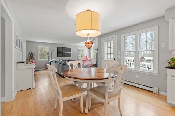 99 Flagler Drive, Holden, MA