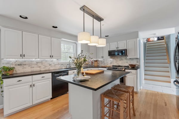 99 Flagler Drive, Holden, MA