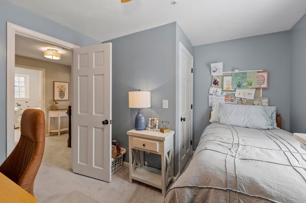 99 Flagler Drive, Holden, MA