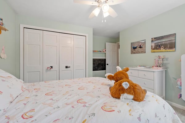 99 Flagler Drive, Holden, MA