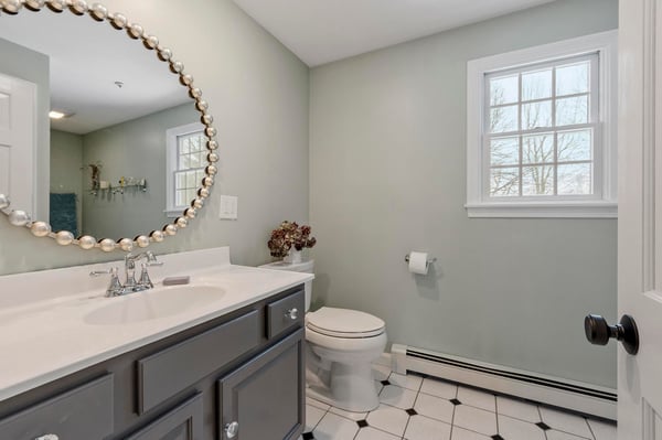 99 Flagler Drive, Holden, MA