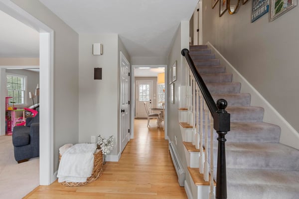 99 Flagler Drive, Holden, MA