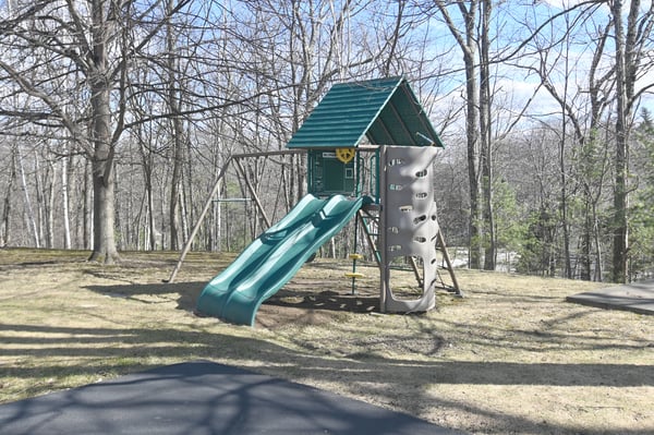 99 Flagler Drive, Holden, MA