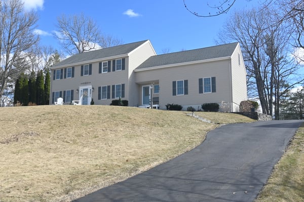 99 Flagler Drive, Holden, MA