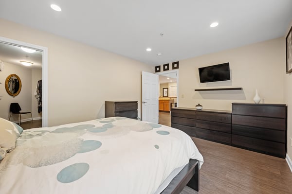 48 Phillips Rd, #12, Holden, MA