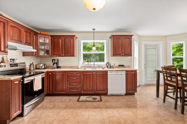 280 Daisywood Dr, Hammonds Plains, NS