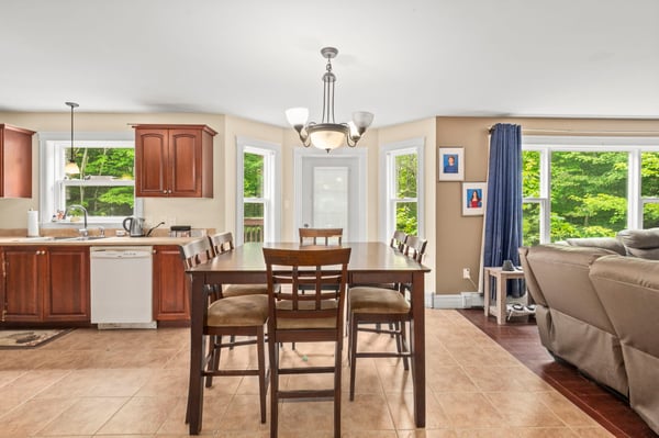 280 Daisywood Dr, Hammonds Plains, NS