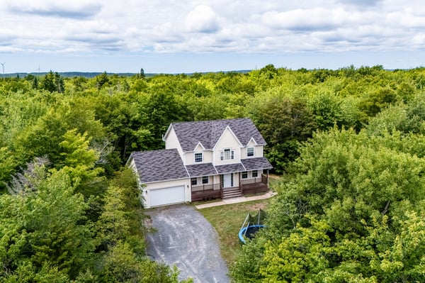 280 Daisywood Dr, Hammonds Plains, NS