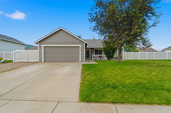 6825 W Soldier Creek Avenue, Rathdrum, ID