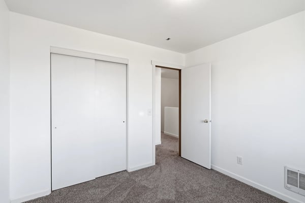 1613 E COEUR D ALENE AVE A & B, Post Falls, ID